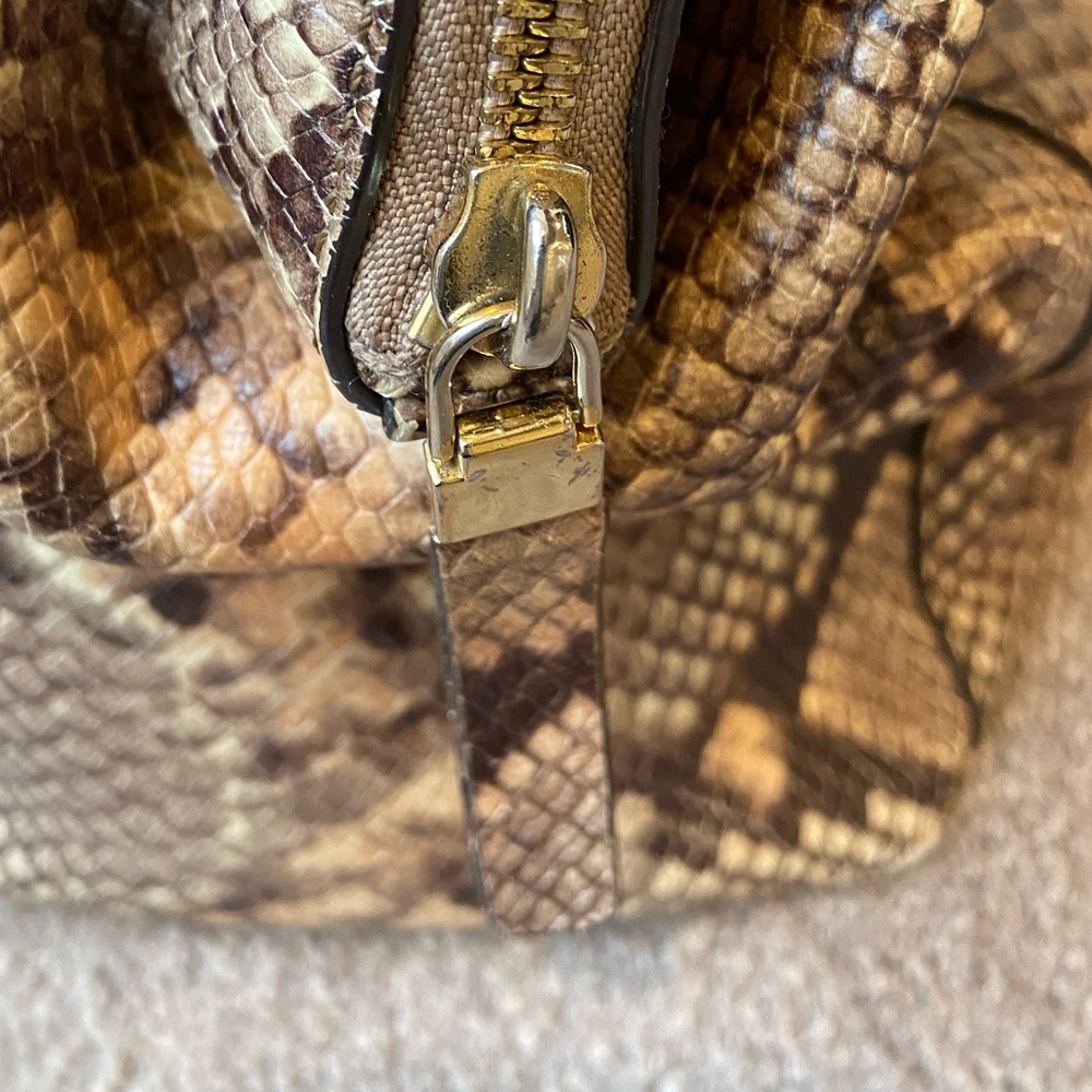 Michael Kors Riley Handbag - Picture 6 of 8